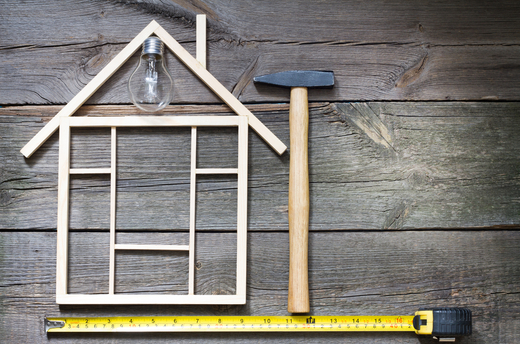 House_Shape_Made_With_Wood_And_Tools