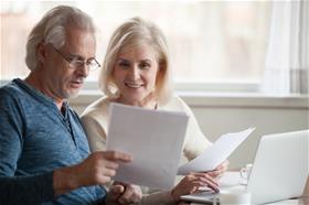 Mature_Couple_Reviews_Forms_Together